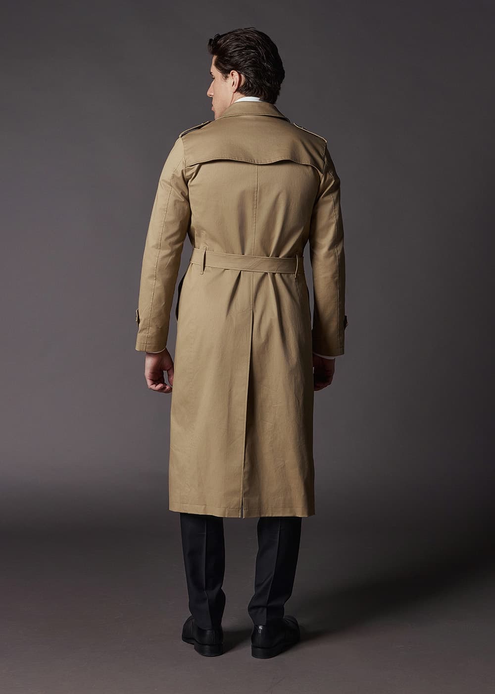 Trenchcoat — detail 2