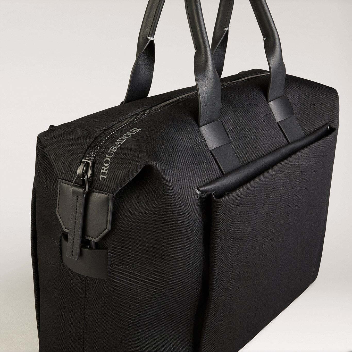 Daytripper Carry All Black