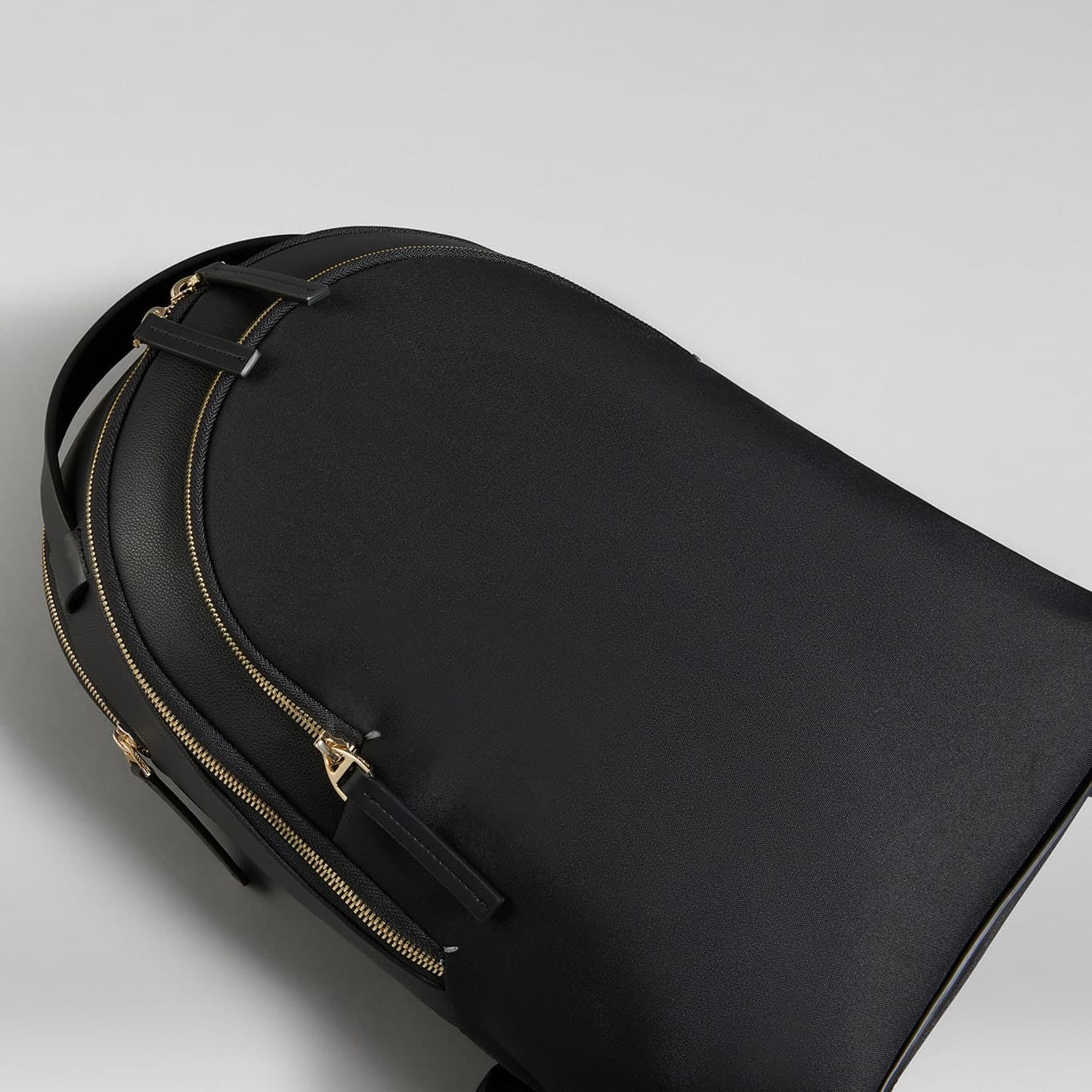Momentum Backpack Black