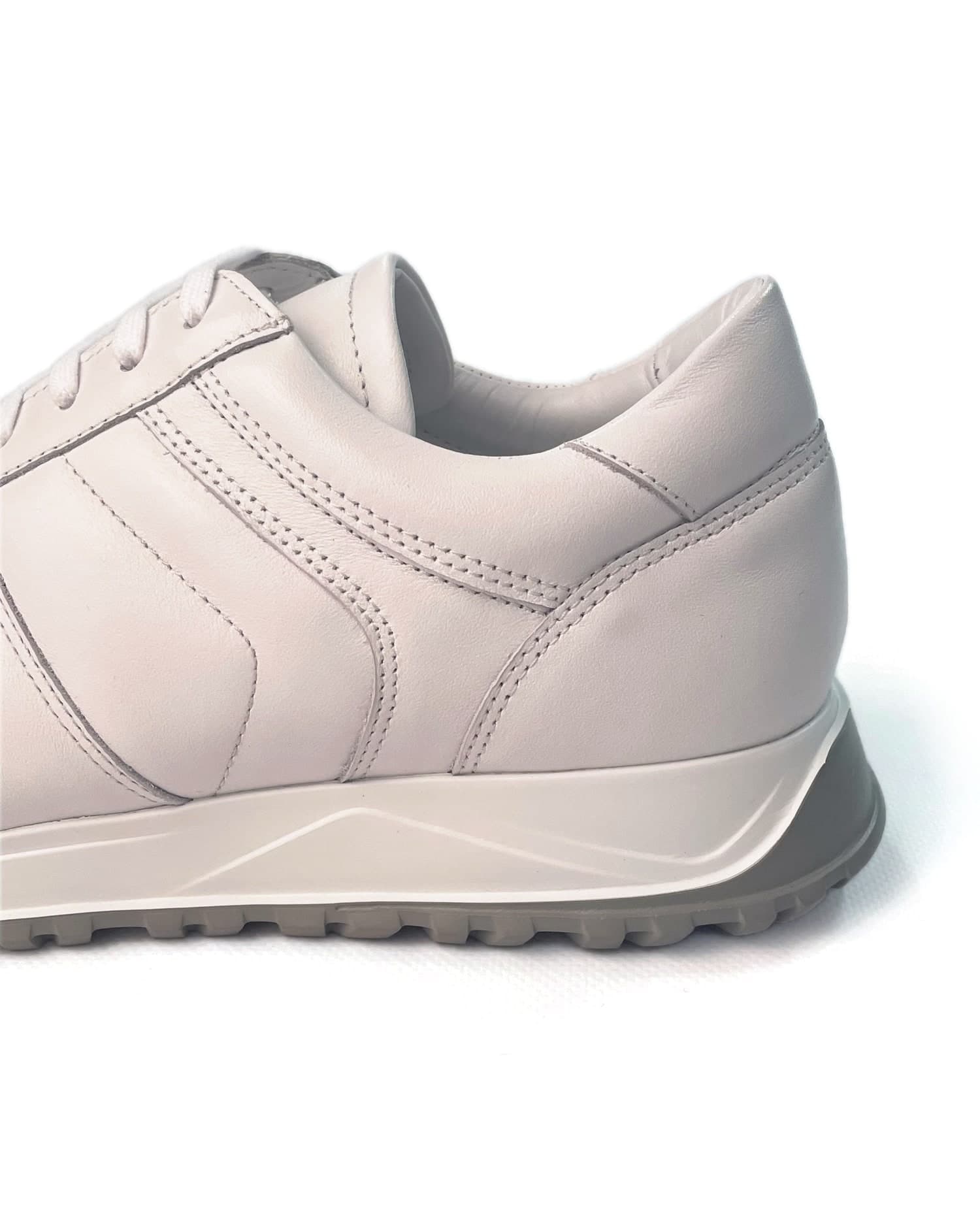 Runner tenisky White